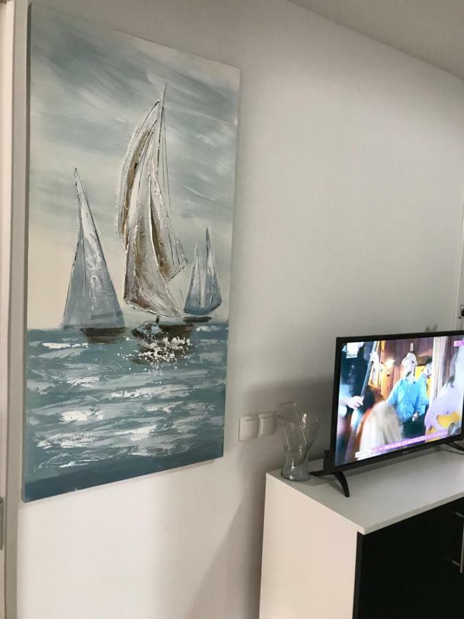Holiday Home Orsag ドラゲ エクステリア 写真